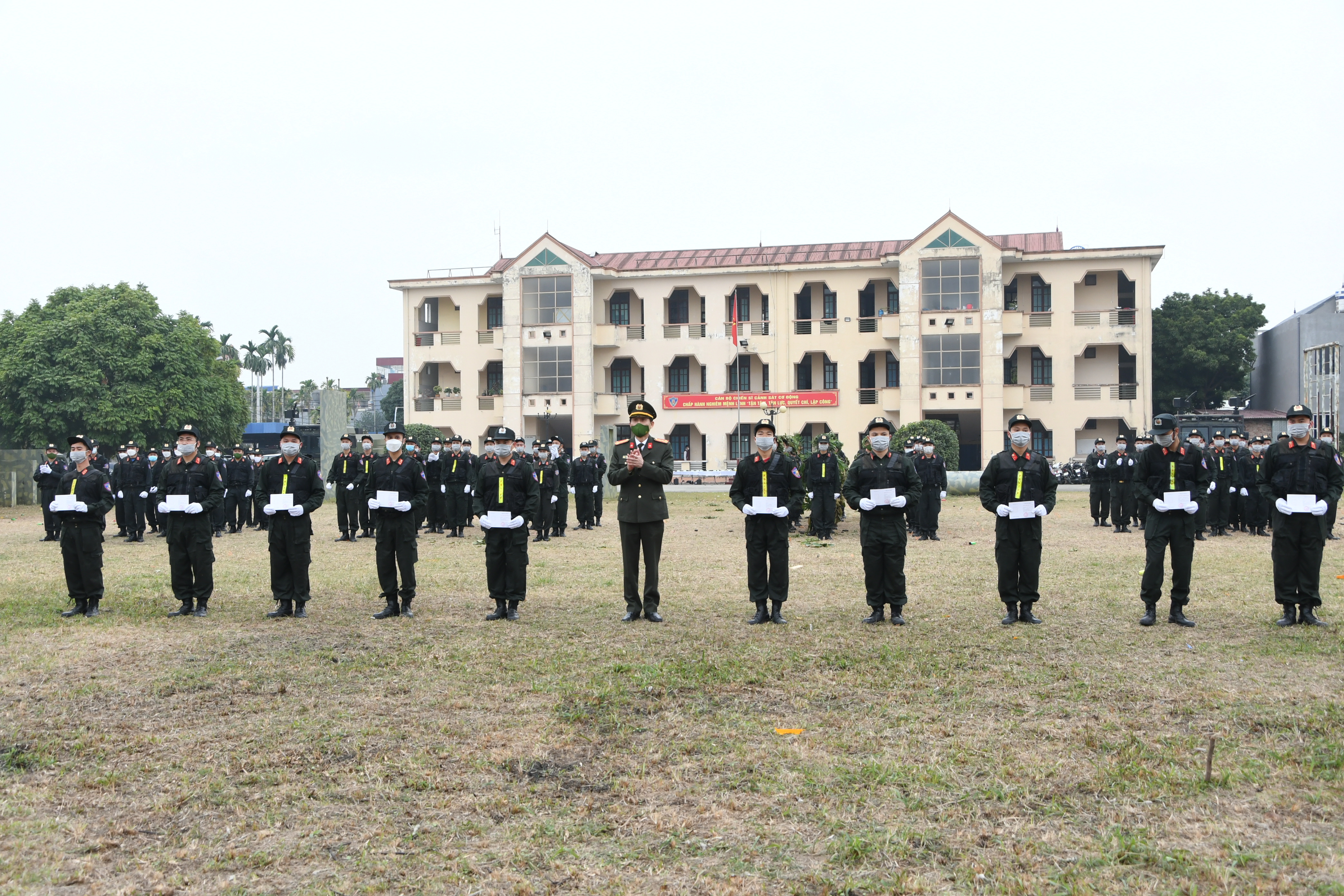 Bế giảng lớp tập huấn nghiệp vụ Cảnh sát Cơ động khoá I